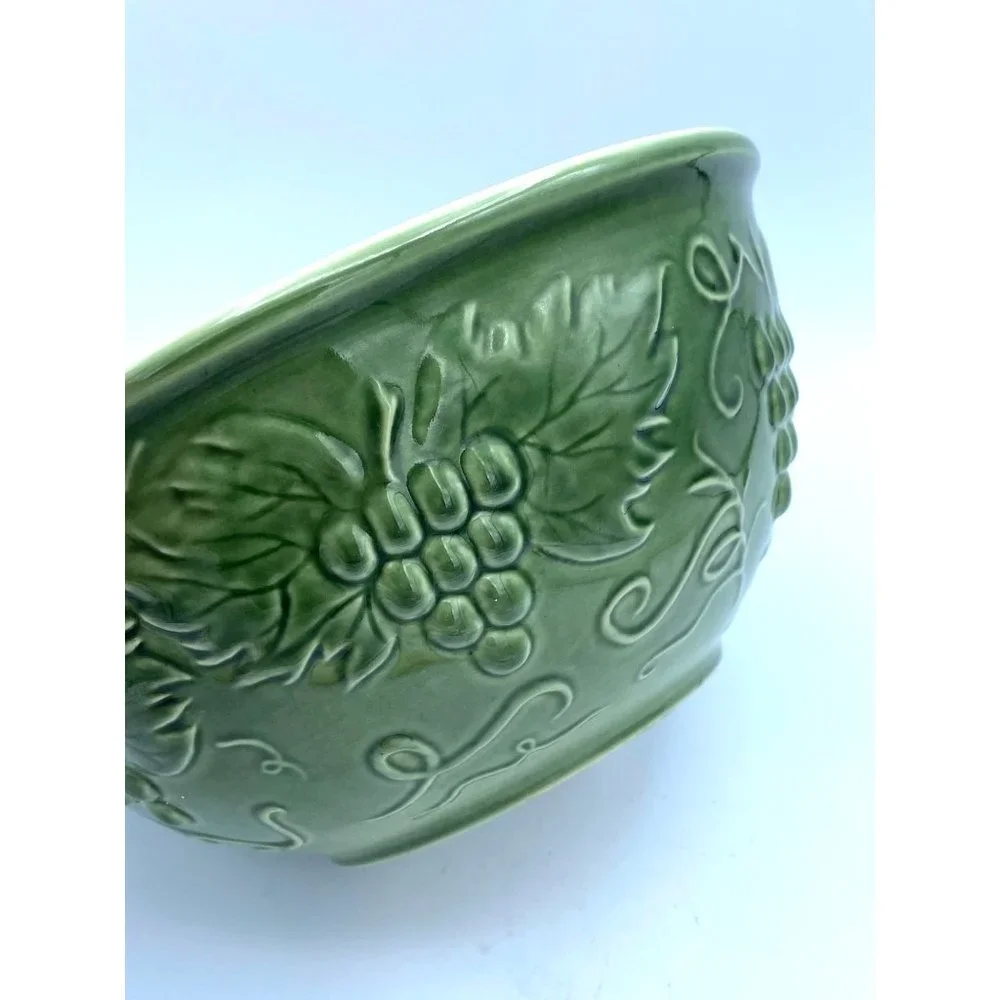 Sur La Table Green Grapes and Vines Serving, Mixing Bowl Embossed Raised